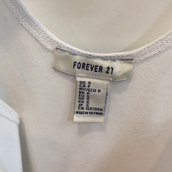 Forever 21 White Body Suit. Size Small - Picture 3 of 3